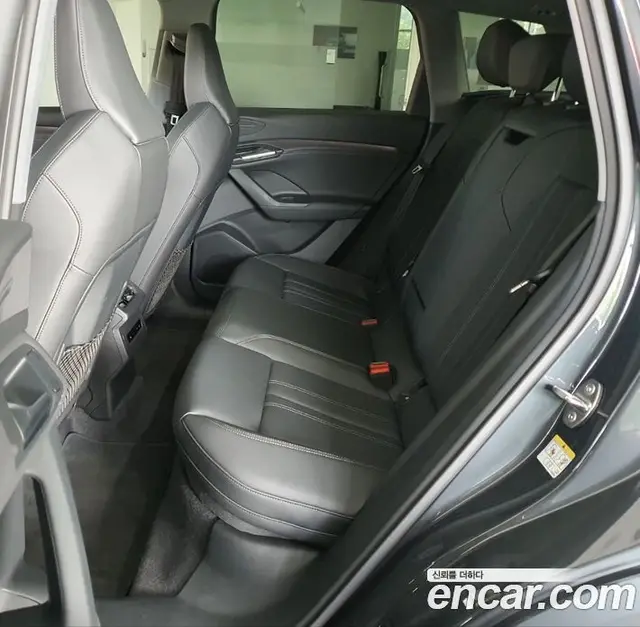 Audi Q6 e-tron 2025 0.2 автомат (гидро), миниатюра 11 Audi Q6 e-tron 2025 0.2 автомат (гидро), миниатюра 11
