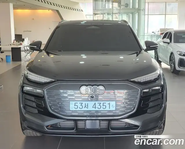 Audi Q6 e-tron 2025 0.2 автомат (гидро), миниатюра 3 Audi Q6 e-tron 2025 0.2 автомат (гидро), миниатюра 3