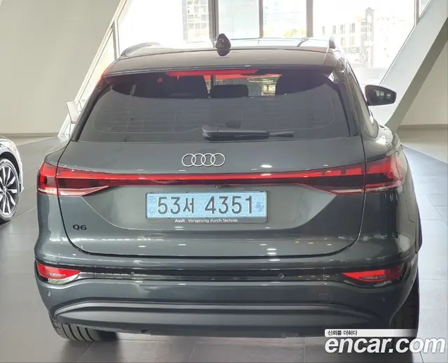 Audi Q6 e-tron 2025 0.2 автомат (гидро), миниатюра 4 Audi Q6 e-tron 2025 0.2 автомат (гидро), миниатюра 4