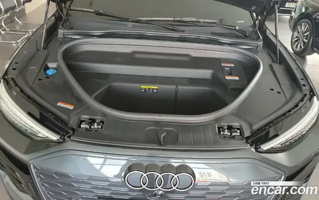 Audi Q6 e-tron 2025 0.2 автомат (гидро), миниатюра 6 Audi Q6 e-tron 2025 0.2 автомат (гидро), миниатюра 6