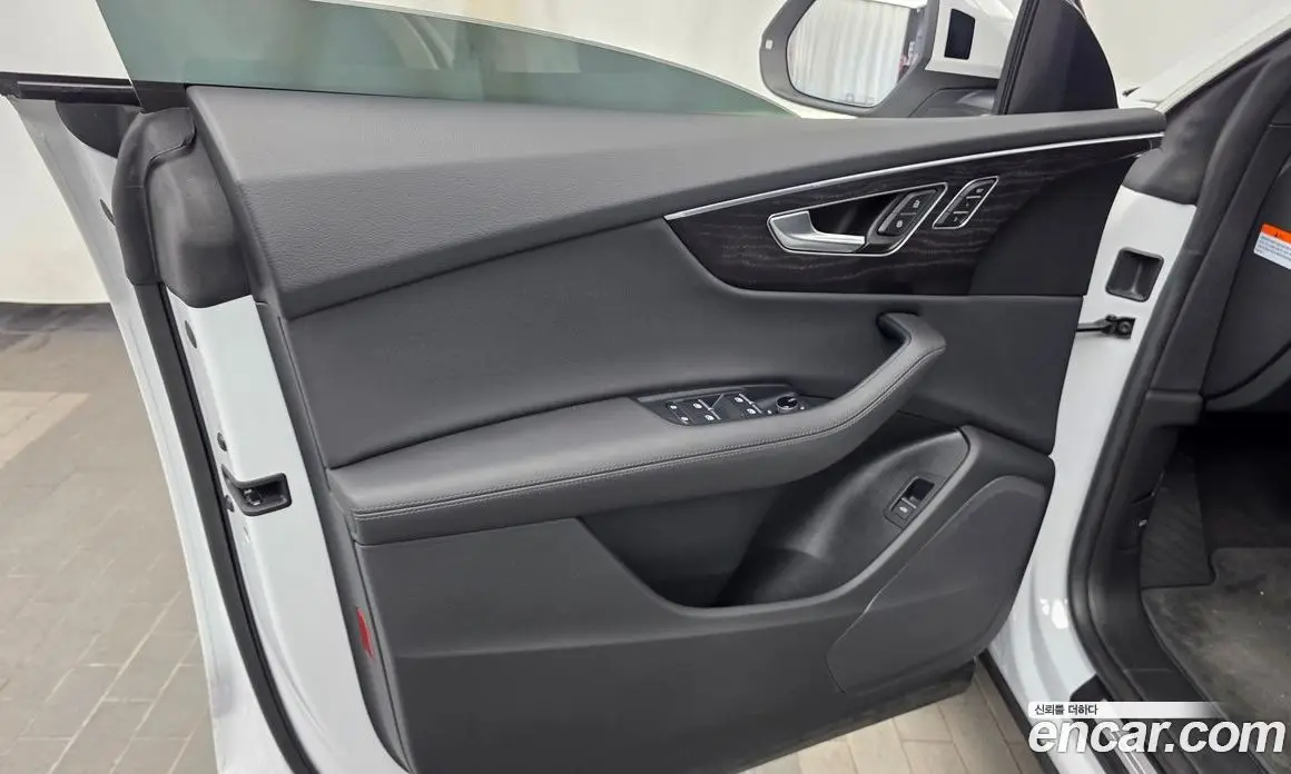 Audi Q8 2023 3.0 автомат (гидро), фото 14 Audi Q8 2023 3.0 автомат (гидро), фото 14