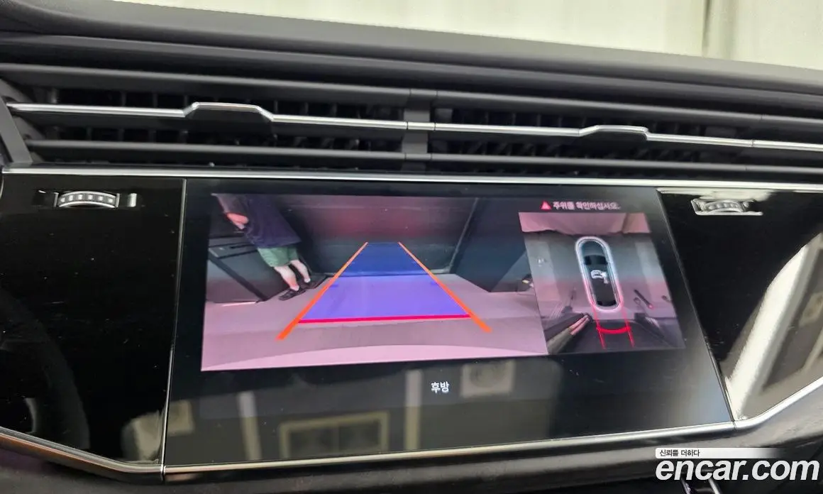 Audi Q8 2023 3.0 автомат (гидро), фото 21 Audi Q8 2023 3.0 автомат (гидро), фото 21