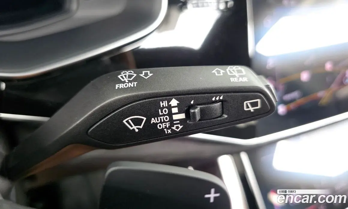 Audi Q8 2023 3.0 автомат (гидро), фото 28 Audi Q8 2023 3.0 автомат (гидро), фото 28