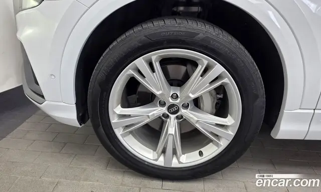 Audi Q8 2023 3.0 автомат (гидро), миниатюра 5 Audi Q8 2023 3.0 автомат (гидро), миниатюра 5