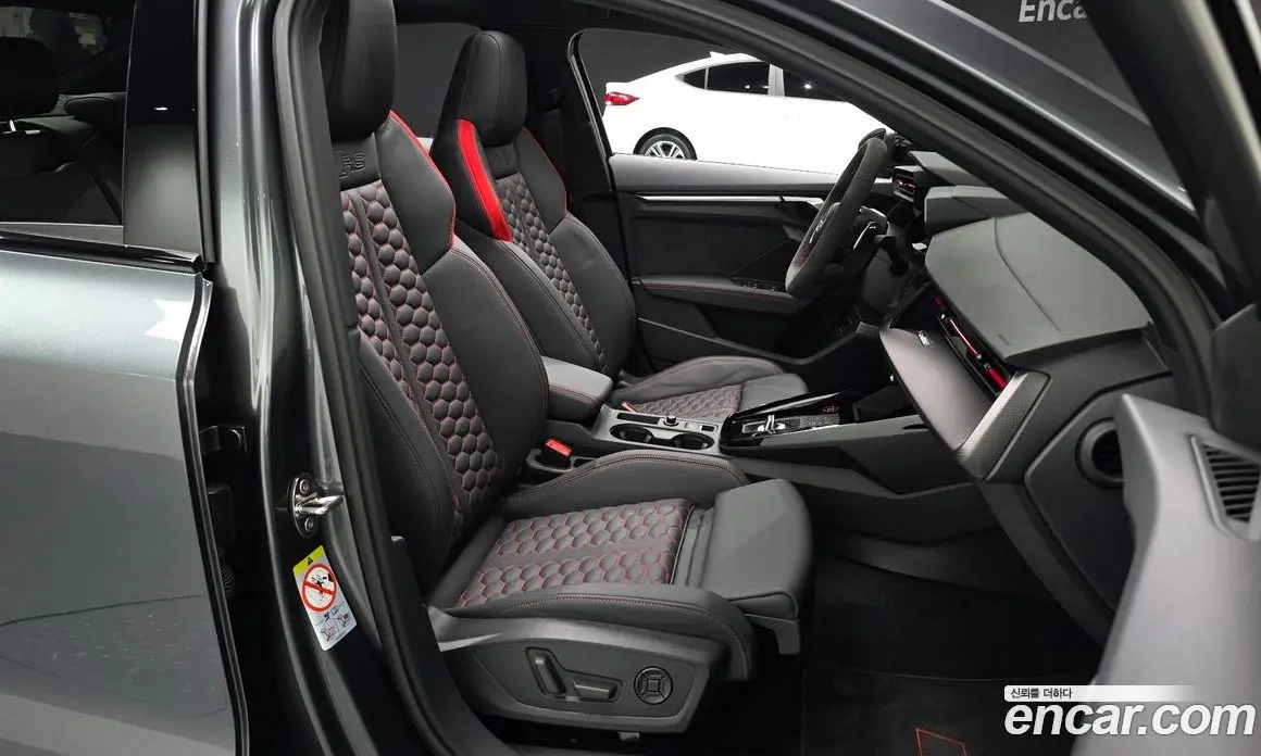 Audi RS3 2023 2.5 автомат (гидро), фото 11 Audi RS3 2023 2.5 автомат (гидро), фото 11