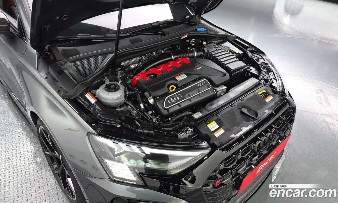 Audi RS3 2023 2.5 автомат (гидро), фото 6 Audi RS3 2023 2.5 автомат (гидро), фото 6