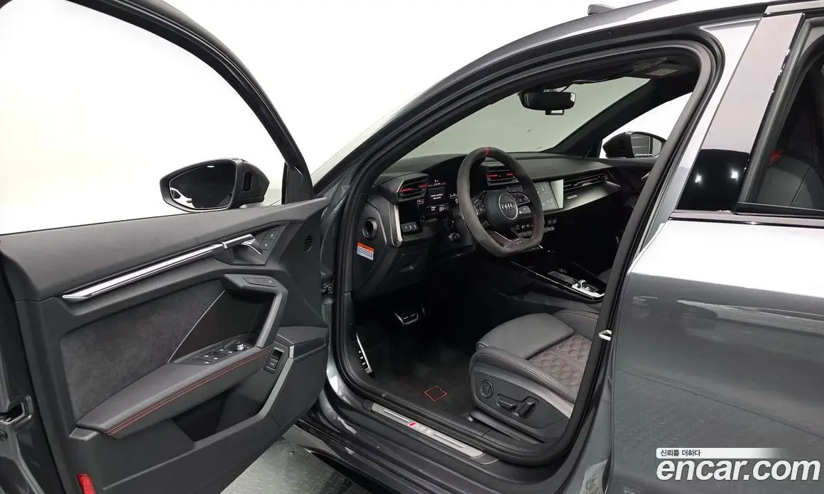 Audi RS3 2023 2.5 автомат (гидро), фото 10 Audi RS3 2023 2.5 автомат (гидро), фото 10