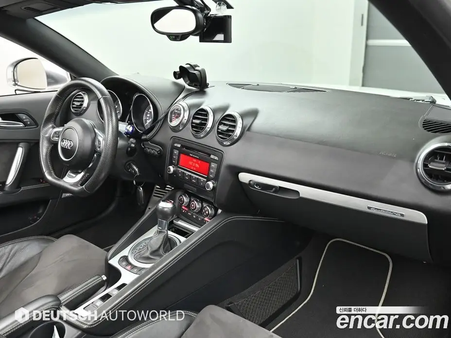 Audi TTS 2010 2.0 автомат (гидро), фото 7