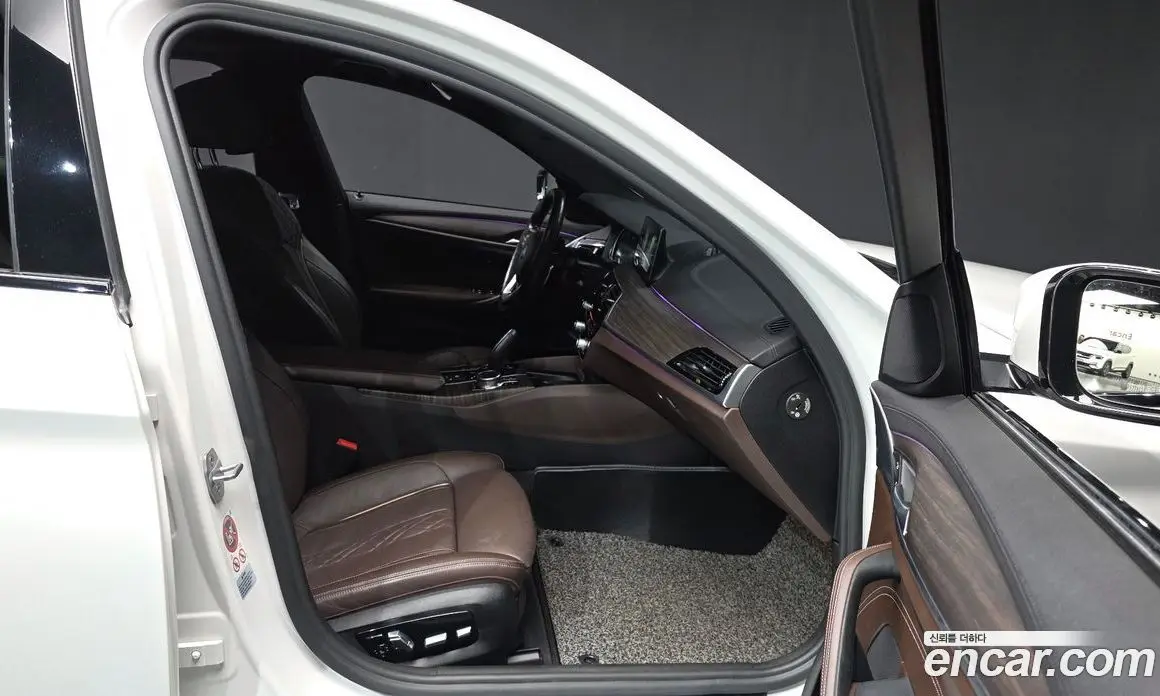BMW 5 серия 2017 2.0 автомат (гидро), фото 16 BMW 5 серия 2017 2.0 автомат (гидро), фото 16