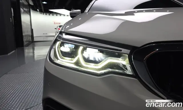 BMW 5 серия 2017 2.0 автомат (гидро), миниатюра 7 BMW 5 серия 2017 2.0 автомат (гидро), миниатюра 7