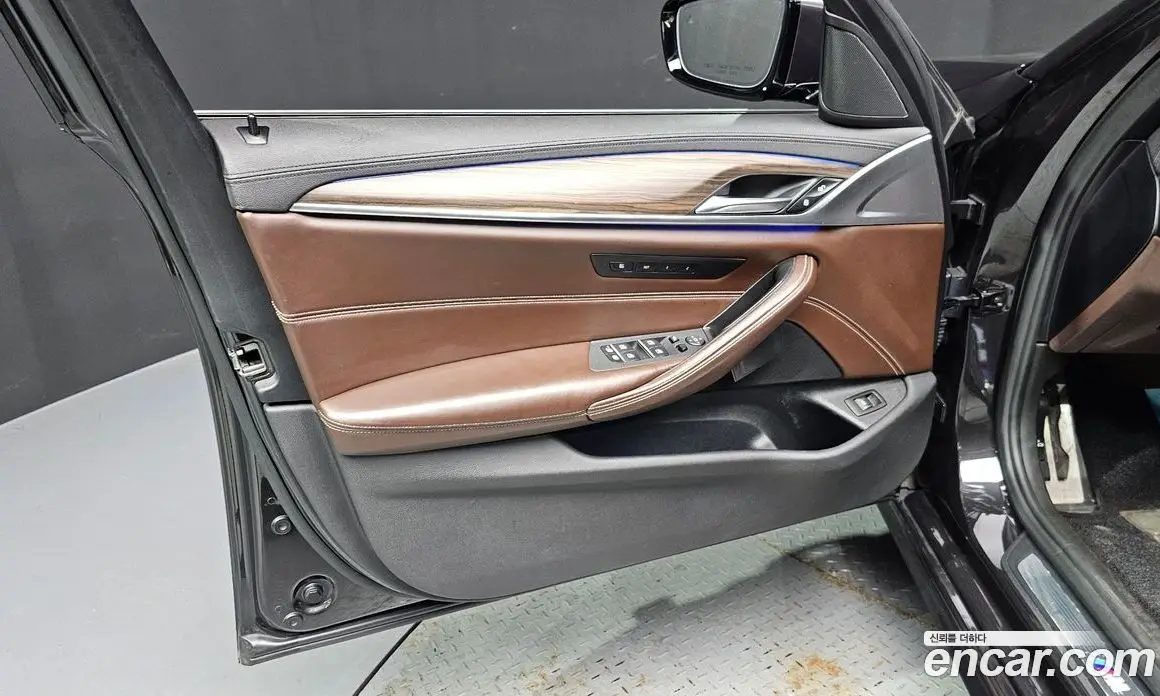 BMW 5 серия 2018 2.0 автомат (гидро), фото 14