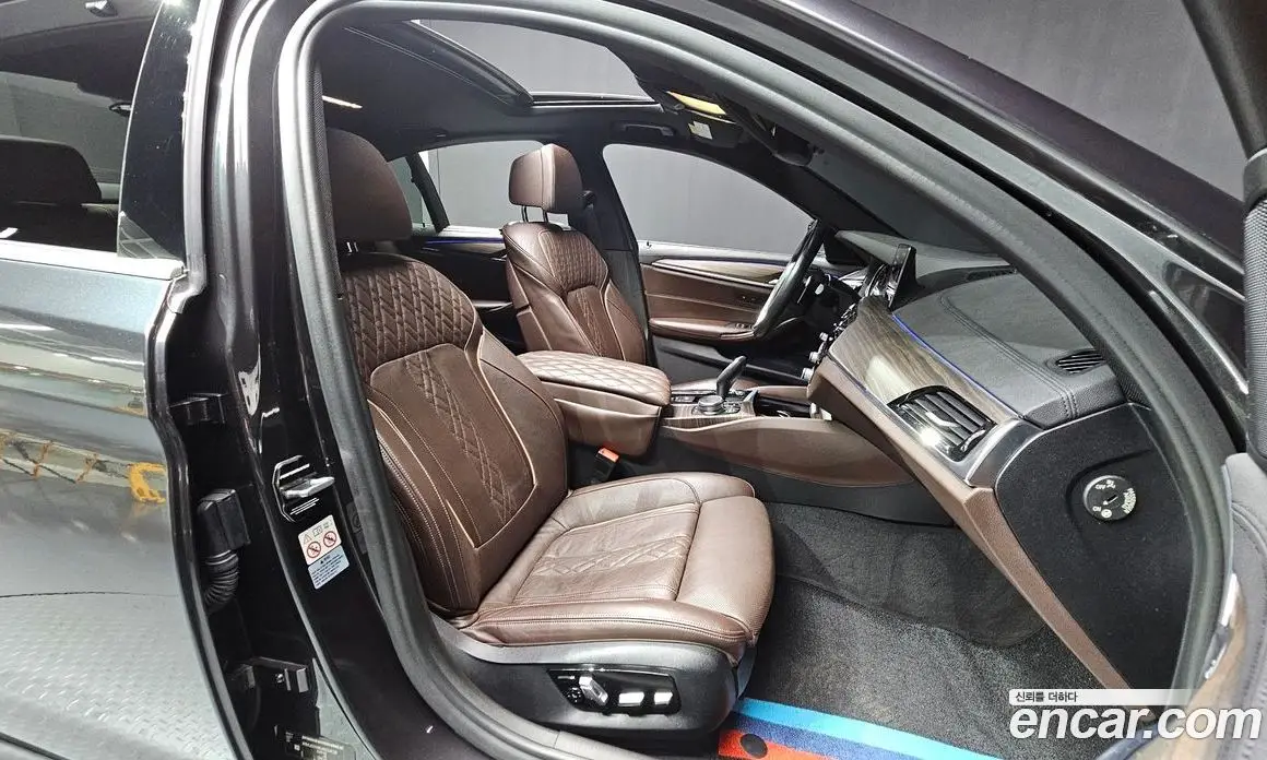 BMW 5 серия 2018 2.0 автомат (гидро), фото 16