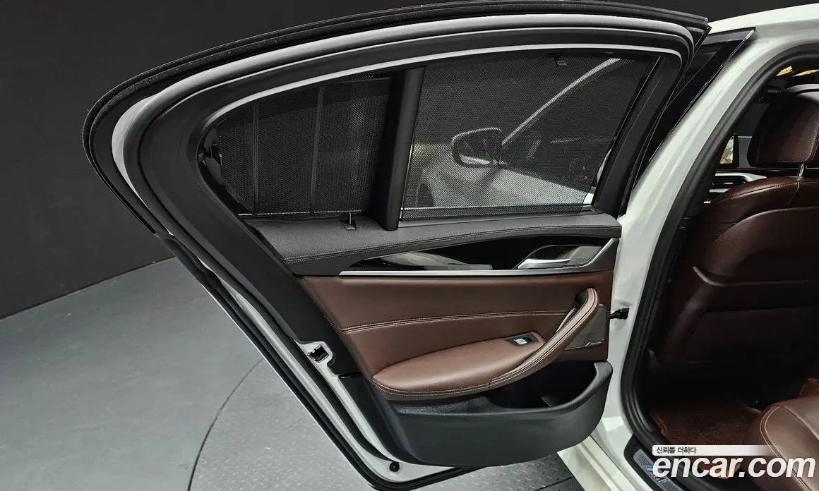 BMW 5 серия 2023 2.0 автомат (гидро), фото 14