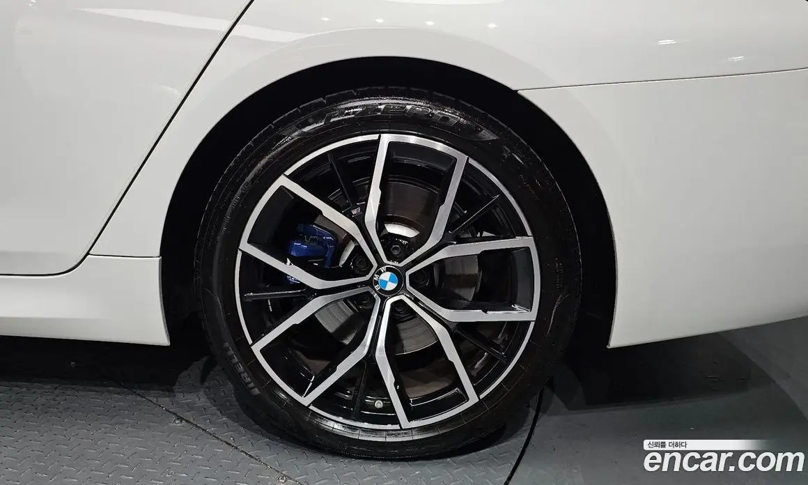 BMW 5 серия 2023 2.0 автомат (гидро), фото 6