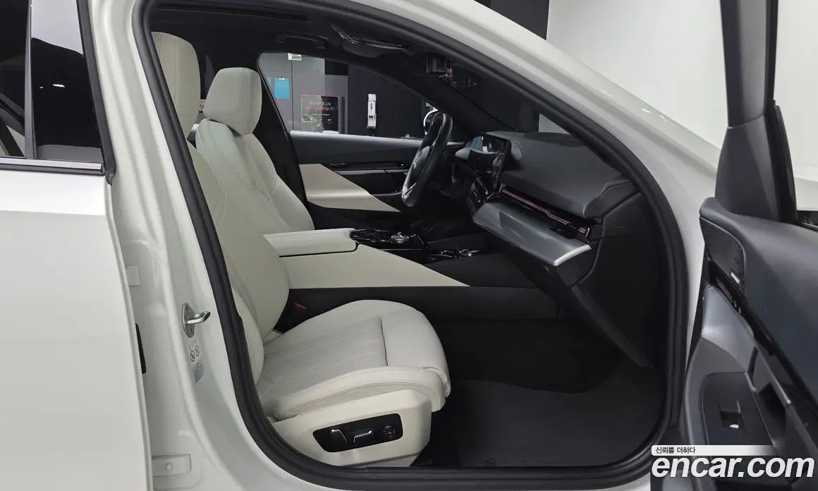 BMW 5 серия 2024 2.0 автомат (гидро), фото 15 BMW 5 серия 2024 2.0 автомат (гидро), фото 15