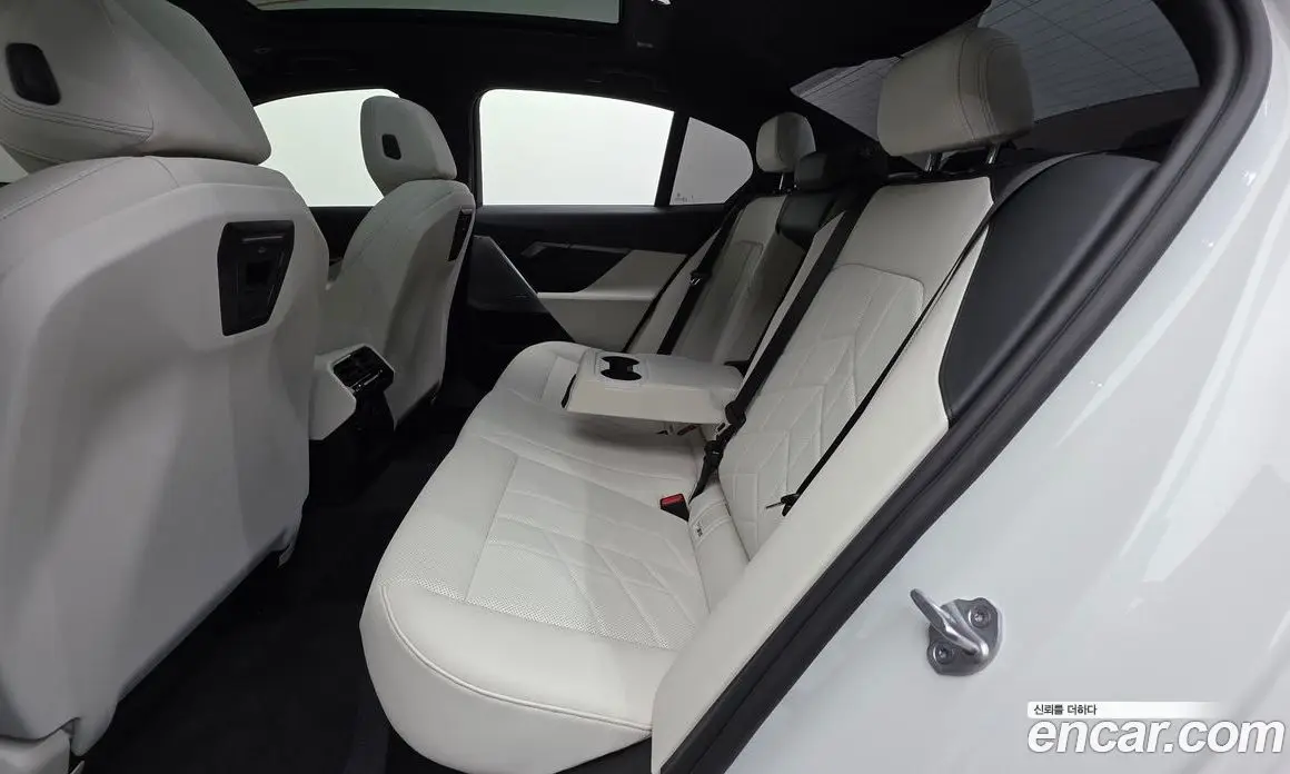 BMW 5 серия 2024 2.0 автомат (гидро), фото 17 BMW 5 серия 2024 2.0 автомат (гидро), фото 17