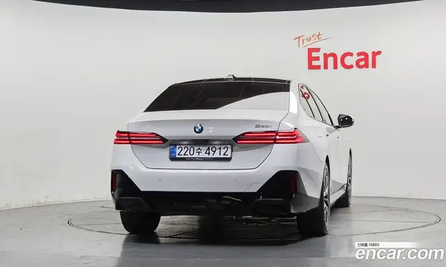 BMW 5 серия 2024 2.0 автомат (гидро), миниатюра 3 BMW 5 серия 2024 2.0 автомат (гидро), миниатюра 3