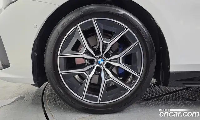 BMW 5 серия 2024 2.0 автомат (гидро), миниатюра 4 BMW 5 серия 2024 2.0 автомат (гидро), миниатюра 4