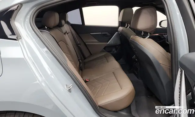 BMW 5 серия 2025 2.0 автомат (гидро), миниатюра 11 BMW 5 серия 2025 2.0 автомат (гидро), миниатюра 11