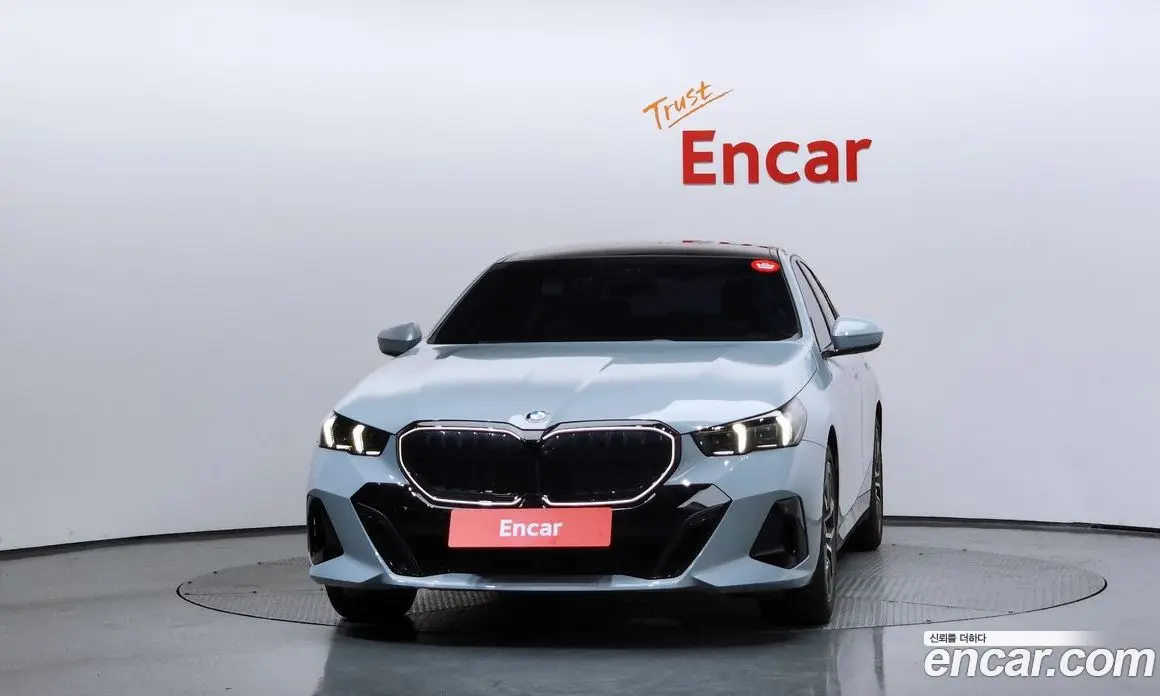 BMW 5 серия 2025 2.0 автомат (гидро), фото 3 BMW 5 серия 2025 2.0 автомат (гидро), фото 3