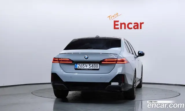 BMW 5 серия 2025 2.0 автомат (гидро), миниатюра 4 BMW 5 серия 2025 2.0 автомат (гидро), миниатюра 4