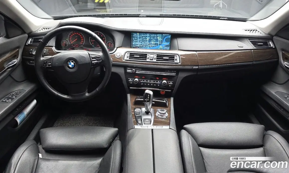 BMW 7 серия 2011 4.4 автомат (гидро), фото 7 BMW 7 серия 2011 4.4 автомат (гидро), фото 7