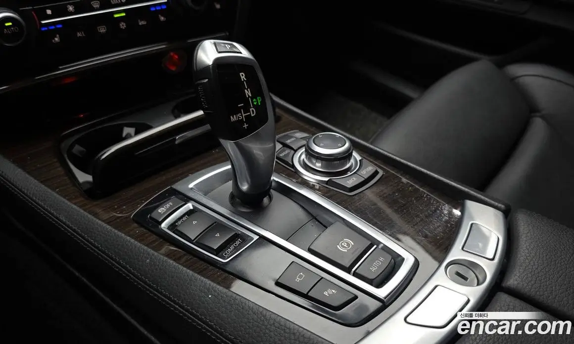 BMW 7 серия 2011 4.4 автомат (гидро), фото 9 BMW 7 серия 2011 4.4 автомат (гидро), фото 9