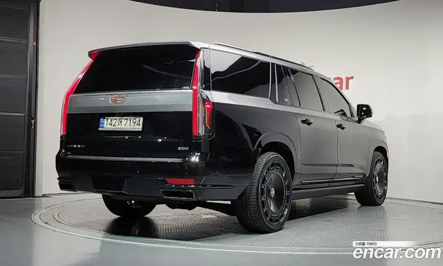 Cadillac Escalade 2022 6.2 автомат (гидро), миниатюра 2 Cadillac Escalade 2022 6.2 автомат (гидро), миниатюра 2