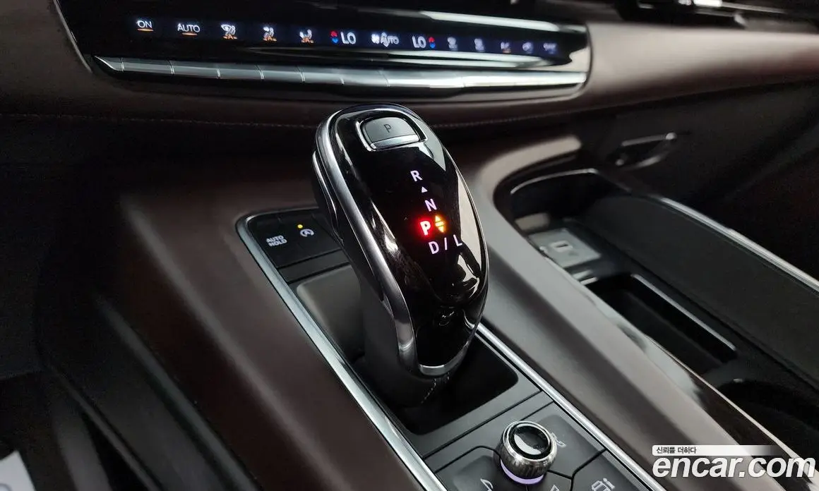Cadillac Escalade 2022 6.2 автомат (гидро), фото 12 Cadillac Escalade 2022 6.2 автомат (гидро), фото 12