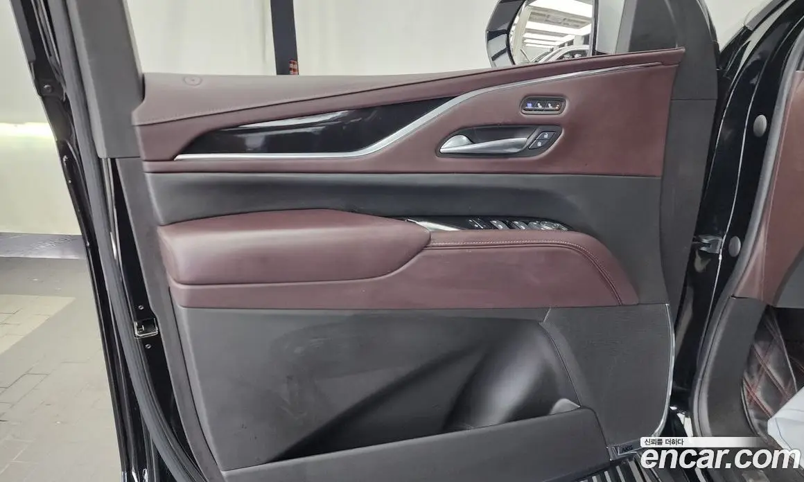 Cadillac Escalade 2022 6.2 автомат (гидро), фото 14 Cadillac Escalade 2022 6.2 автомат (гидро), фото 14