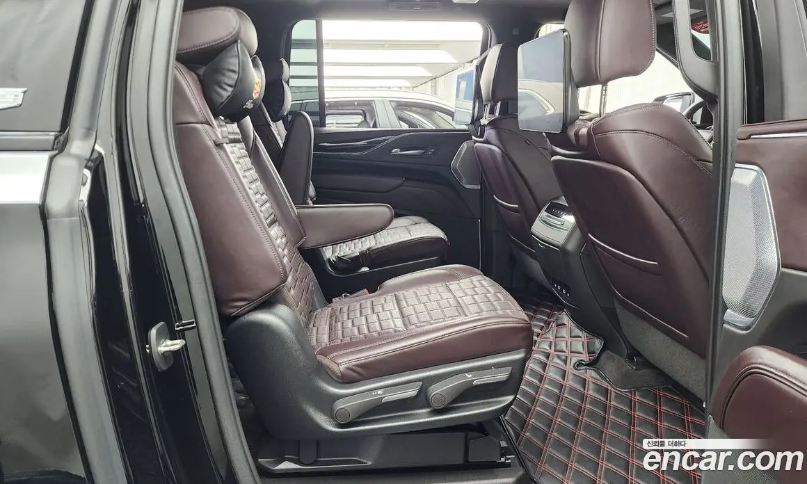 Cadillac Escalade 2022 6.2 автомат (гидро), фото 18 Cadillac Escalade 2022 6.2 автомат (гидро), фото 18