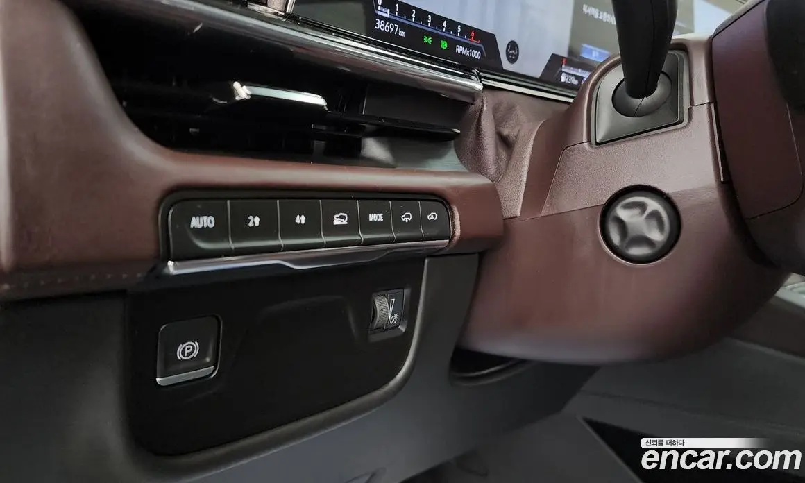 Cadillac Escalade 2022 6.2 автомат (гидро), фото 22 Cadillac Escalade 2022 6.2 автомат (гидро), фото 22