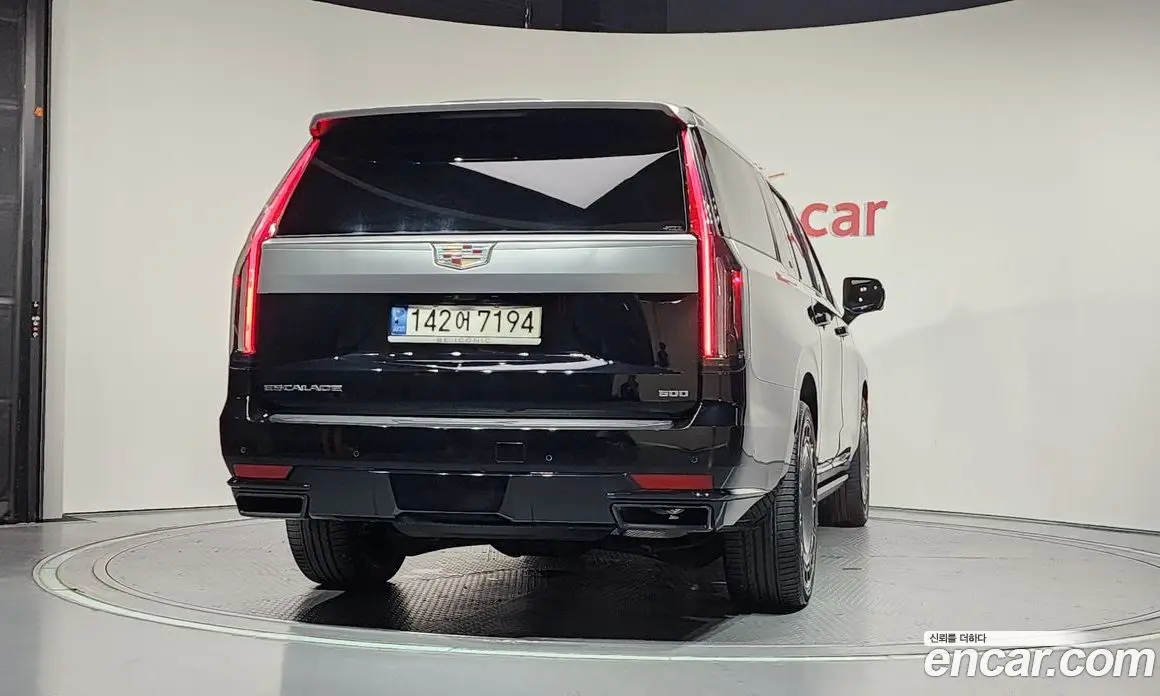 Cadillac Escalade 2022 6.2 автомат (гидро), фото 4 Cadillac Escalade 2022 6.2 автомат (гидро), фото 4