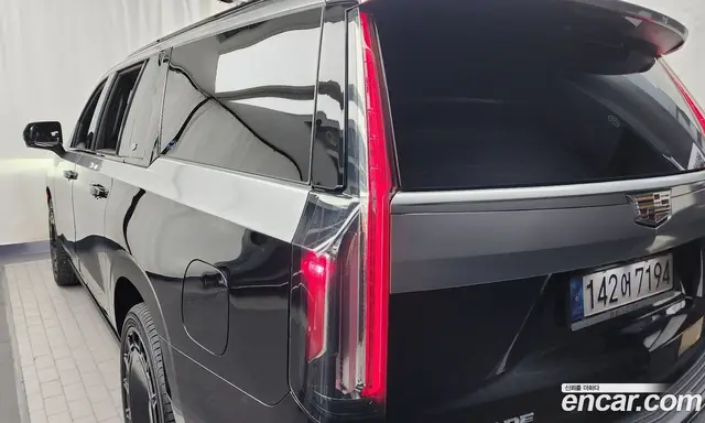 Cadillac Escalade 2022 6.2 автомат (гидро), миниатюра 9 Cadillac Escalade 2022 6.2 автомат (гидро), миниатюра 9