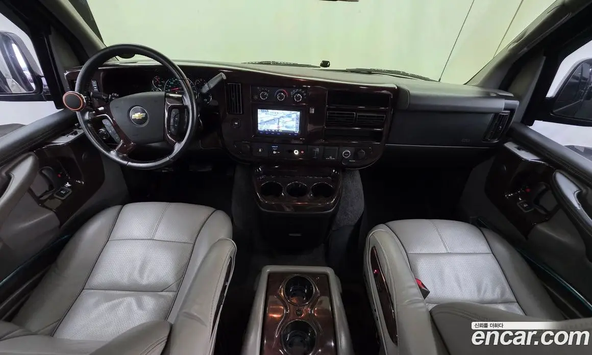 Chevrolet Express Van 2015 6.0 автомат (гидро), фото 7 Chevrolet Express Van 2015 6.0 автомат (гидро), фото 7