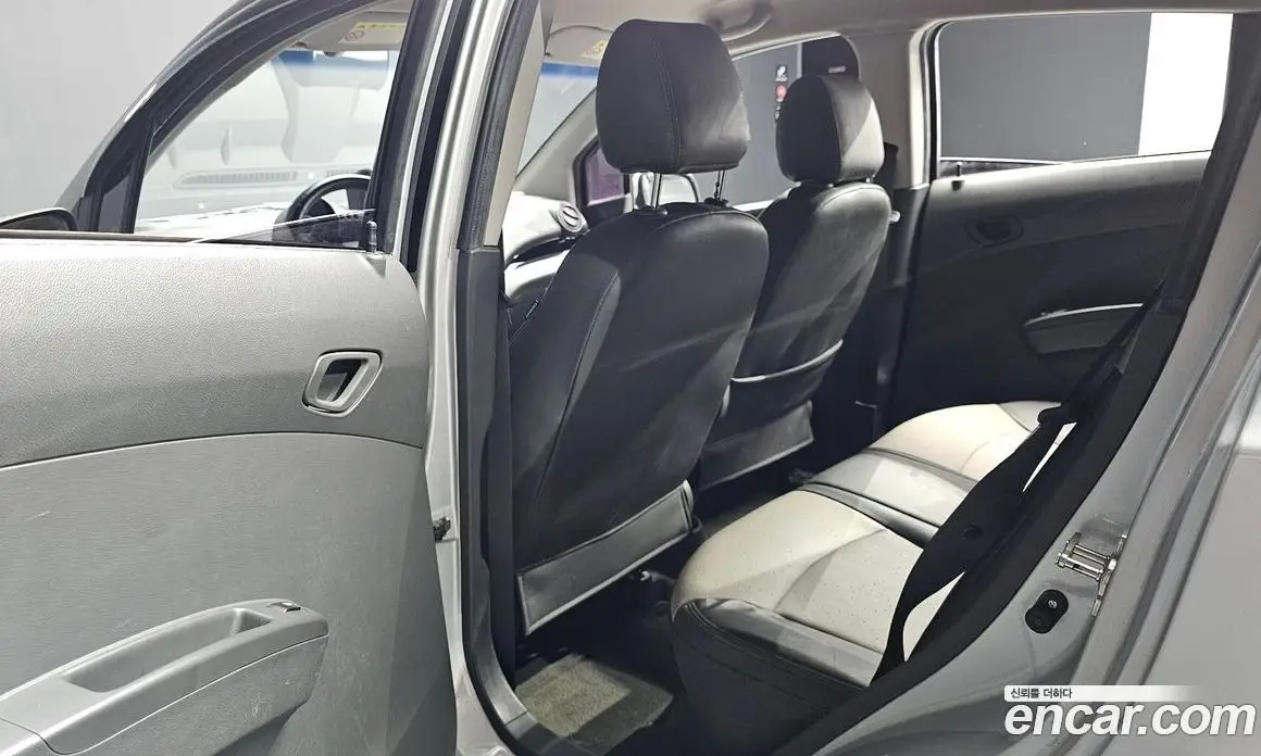 Chevrolet Spark 2011 1.0 автомат (гидро), фото 15 Chevrolet Spark 2011 1.0 автомат (гидро), фото 15