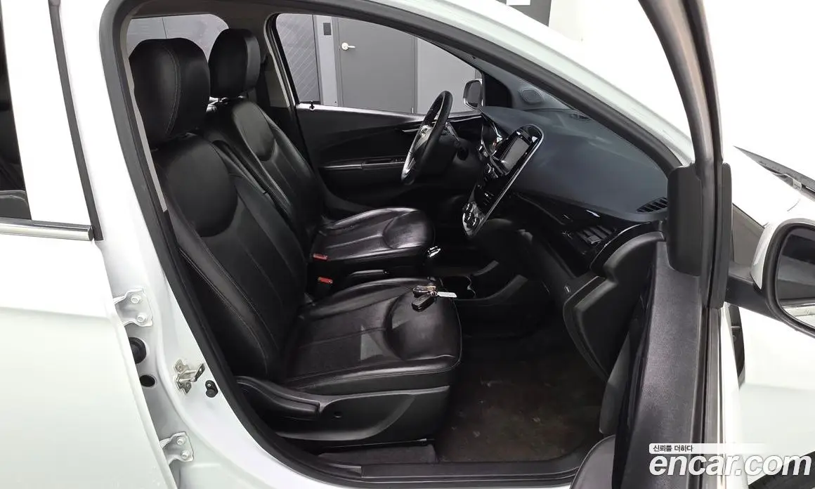 Chevrolet Spark 2016 1.0 автомат (гидро), фото 16 Chevrolet Spark 2016 1.0 автомат (гидро), фото 16