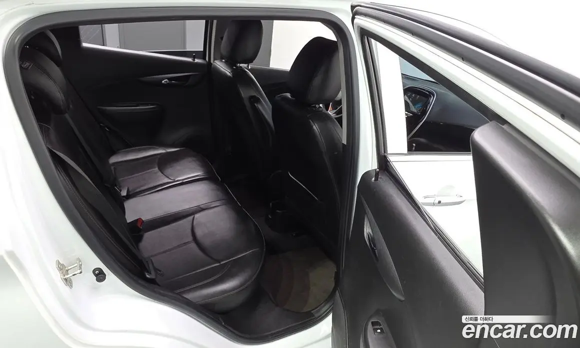 Chevrolet Spark 2016 1.0 автомат (гидро), фото 17 Chevrolet Spark 2016 1.0 автомат (гидро), фото 17