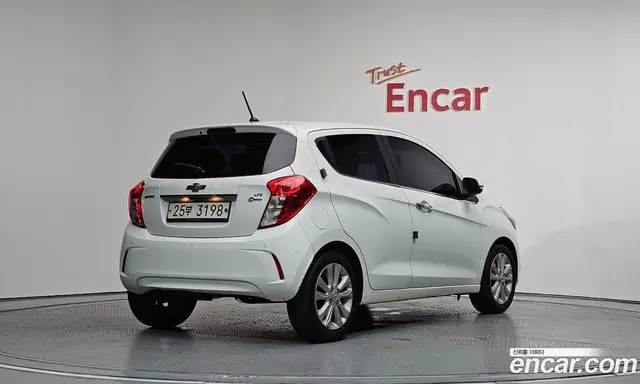 Chevrolet Spark 2016 1.0 автомат (гидро), миниатюра 2 Chevrolet Spark 2016 1.0 автомат (гидро), миниатюра 2