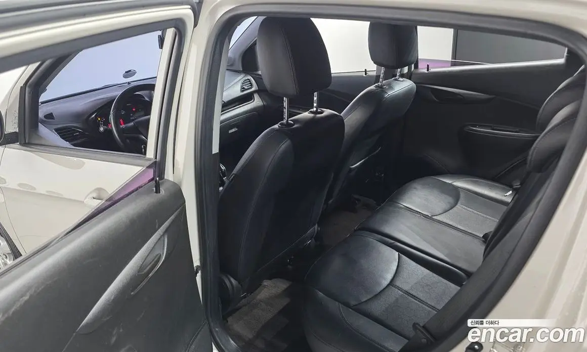 Chevrolet Spark 2016 1.0 автомат (гидро), фото 24 Chevrolet Spark 2016 1.0 автомат (гидро), фото 24