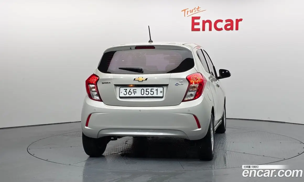 Chevrolet Spark 2016 1.0 автомат (гидро), фото 4 Chevrolet Spark 2016 1.0 автомат (гидро), фото 4