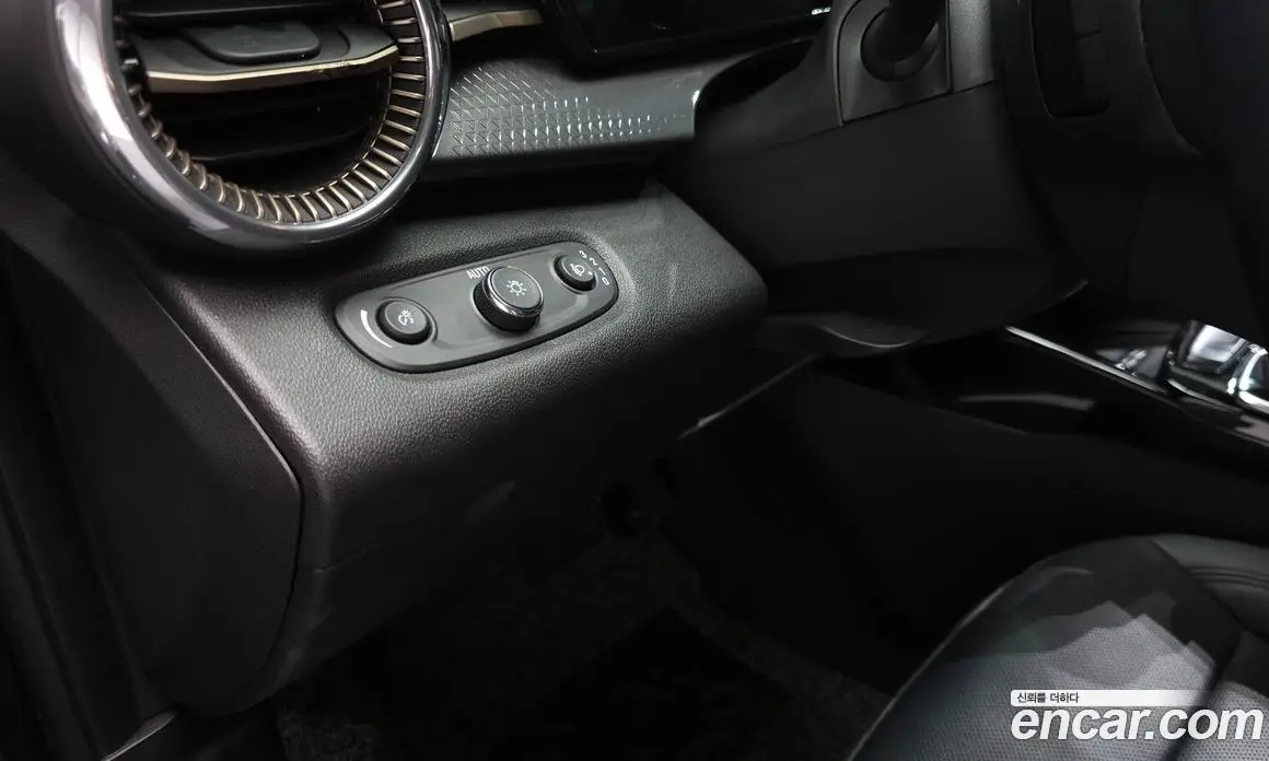 Chevrolet Trax 2023 1.2 автомат (гидро), фото 27