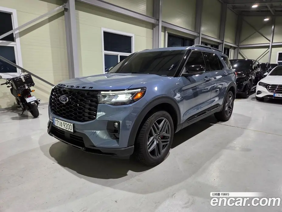 Ford Explorer 2025 2.3 автомат (гидро), фото 1 Ford Explorer 2025 2.3 автомат (гидро), фото 1