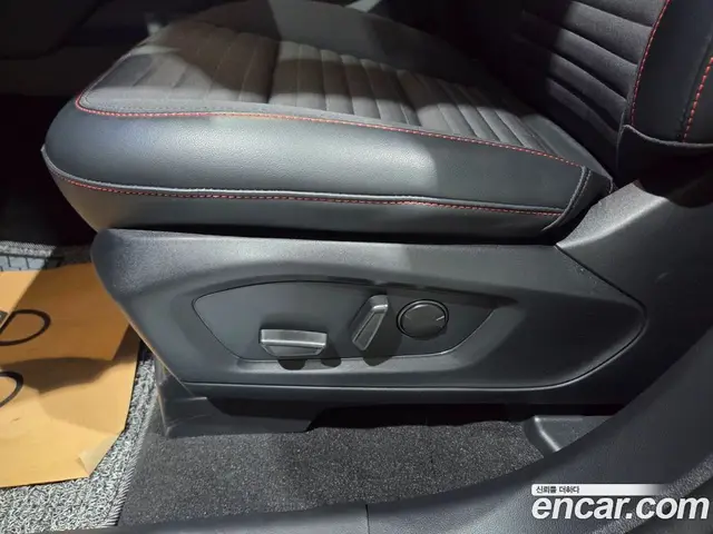 Ford Explorer 2025 2.3 автомат (гидро), миниатюра 11 Ford Explorer 2025 2.3 автомат (гидро), миниатюра 11