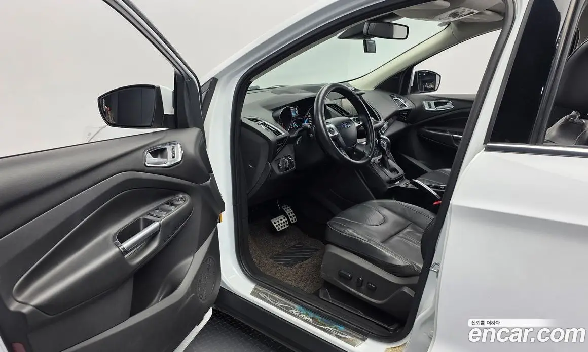Ford Kuga 2016 2.0 автомат (гидро), фото 10