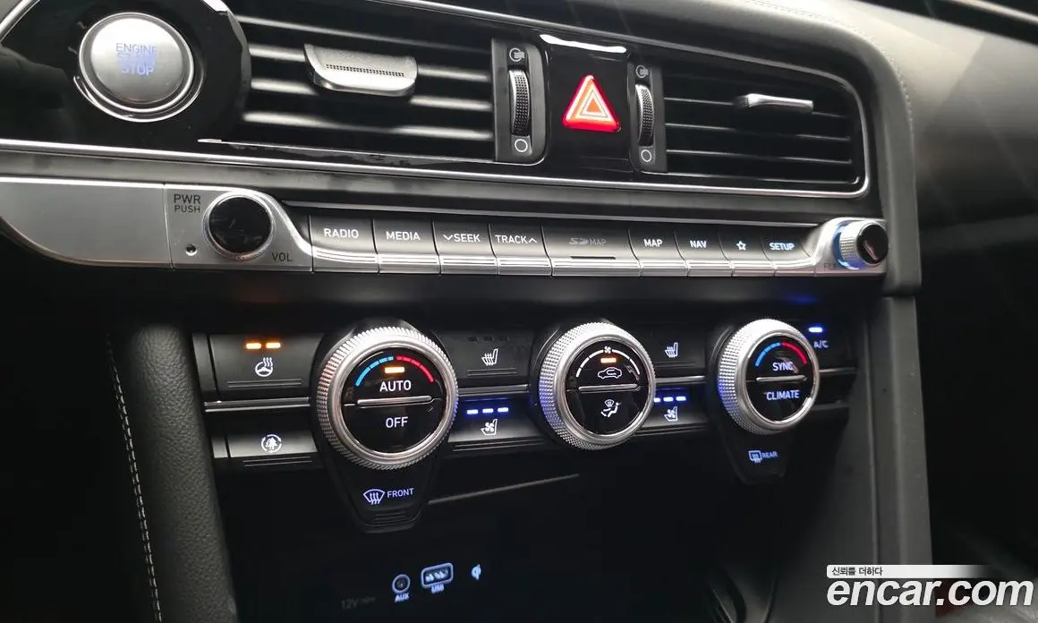 Genesis G70 2019 2.0 автомат (гидро), фото 25 Genesis G70 2019 2.0 автомат (гидро), фото 25