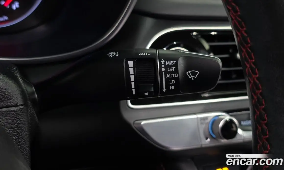 Genesis G70 2019 2.0 автомат (гидро), фото 28 Genesis G70 2019 2.0 автомат (гидро), фото 28