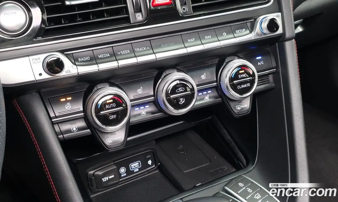 Genesis G70 2019 2.0 автомат (гидро), фото 31 Genesis G70 2019 2.0 автомат (гидро), фото 31