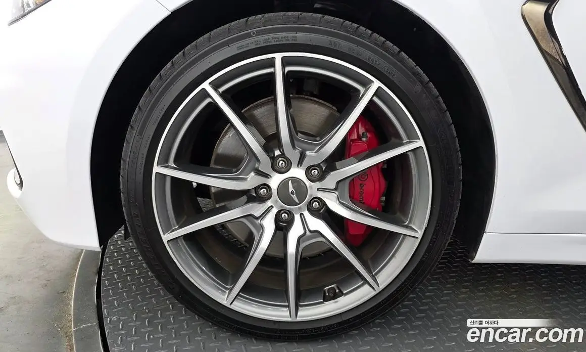Genesis G70 2019 2.0 автомат (гидро), фото 5 Genesis G70 2019 2.0 автомат (гидро), фото 5