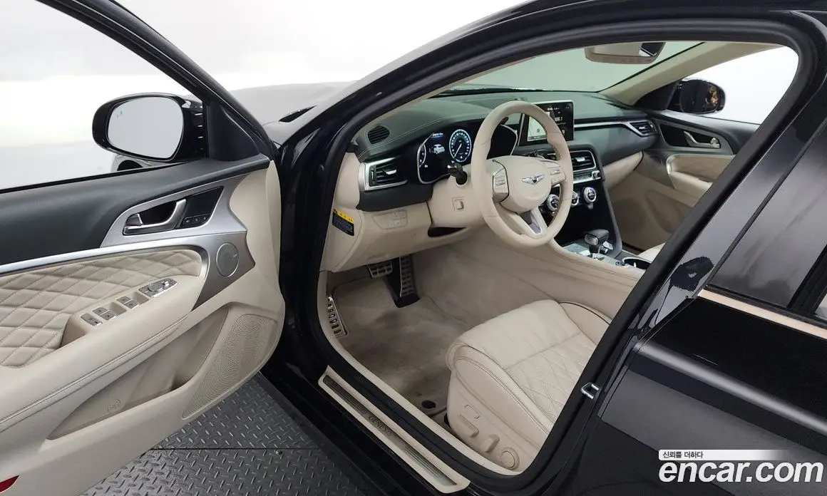Genesis G70 2019 3.3 автомат (гидро), фото 13 Genesis G70 2019 3.3 автомат (гидро), фото 13